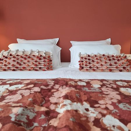 Sous La Houlette, Suites, Piscine Interieure Et Sauna Villers-la-Ville Esterno foto